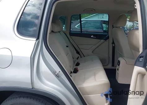 2012 Volkswagen Tiguan Se z USA, uszkodzony, nr VIN WVGAV7AX5CW525983